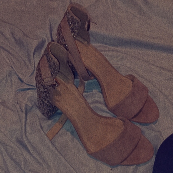 To small - Picture 2 of 2